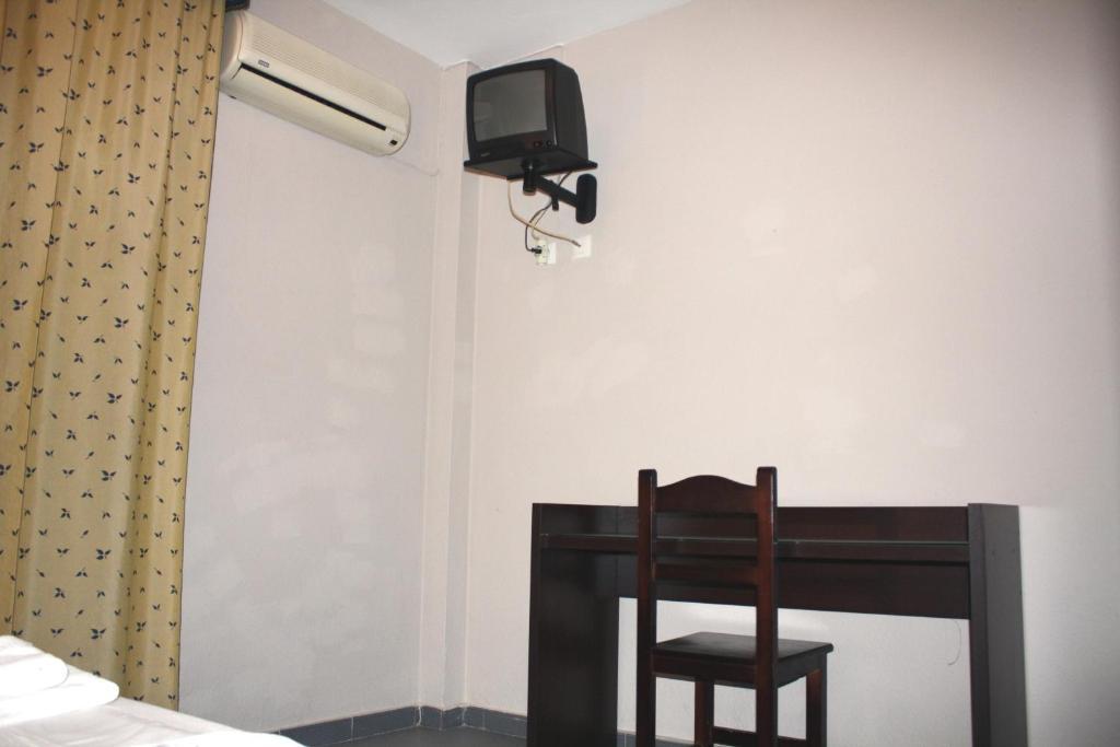 Hostal Carlos I La Línea de la Concepción Pokoj fotografie